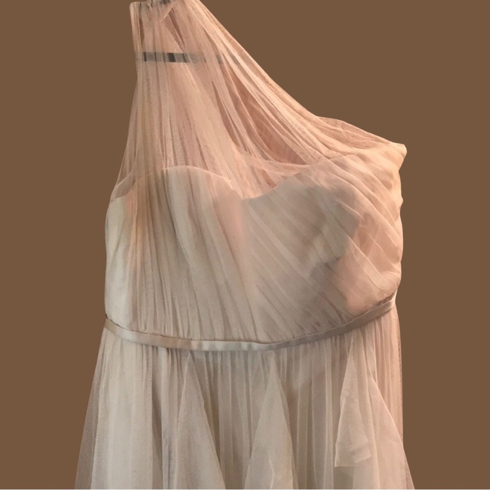 Vera Wang White Line Dress